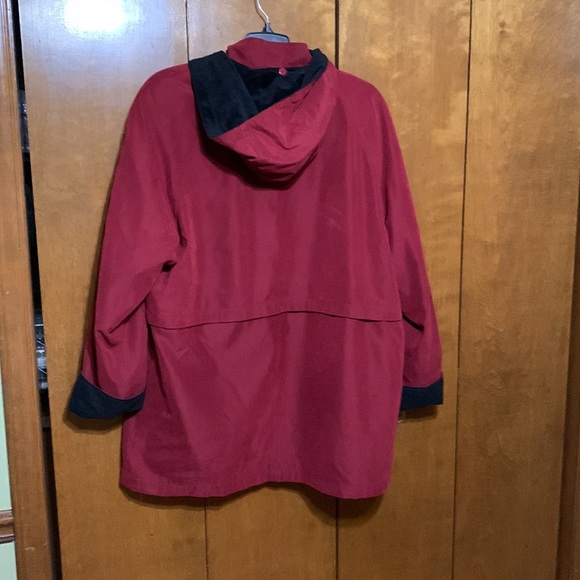 LIZ CLAIBORNE- All Weather Coat with liner that can zip in & out (XL) - Picture 10 of 13